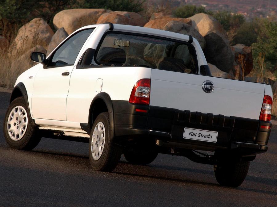  Fiat Strada 2005 года  (ZA) (фото 5 из 15)